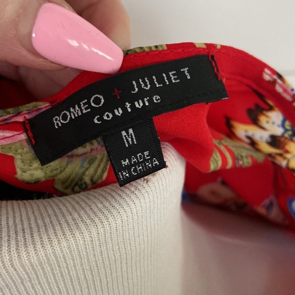 Romeo & Juliet Couture classy wrap deep V neck dress EUC - Picture 4 of 9